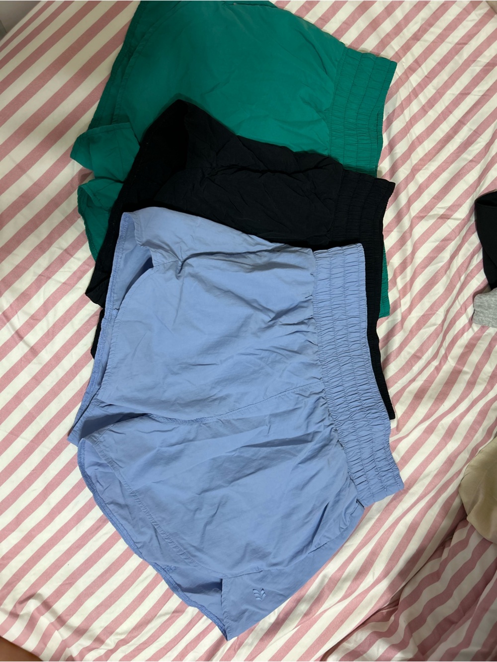 all in motion set of 3 shorts - Picture 1 of 7